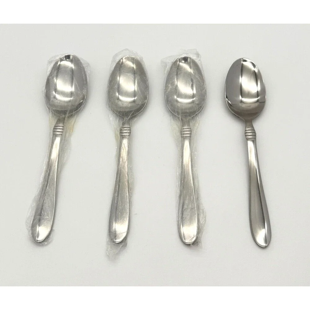 Oneida Banbury Set of 4 Dinner Spoons New Unused Stainless Steel Flatware China